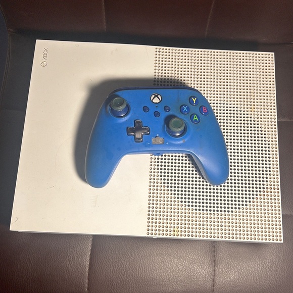 Xbox One S